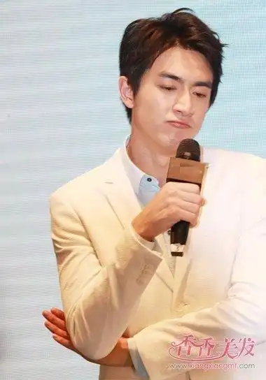 白马王子林更新短发逼人 新代小生的帅气潮流发型