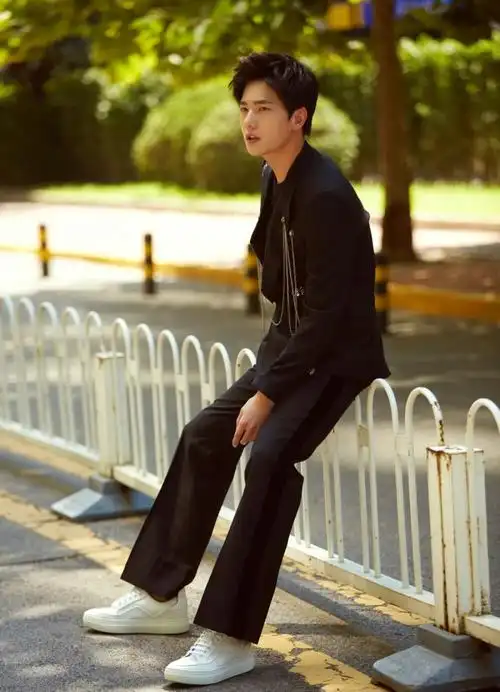 杨洋 高清无印 西装羊 这挺拔的身姿