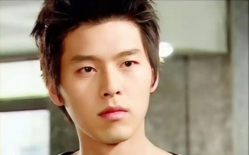 混剪《我叫金三顺》中的玄彬,23岁年轻稚嫩的颜值真心太高了_哔哩哔哩