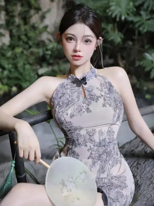 当一个女生穿上#旗袍#,她仿佛就散发出了一种难以言表的美,为什么会