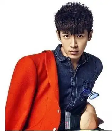 柯震东发型叫什么名字 多款帅气发型简直是少女杀手