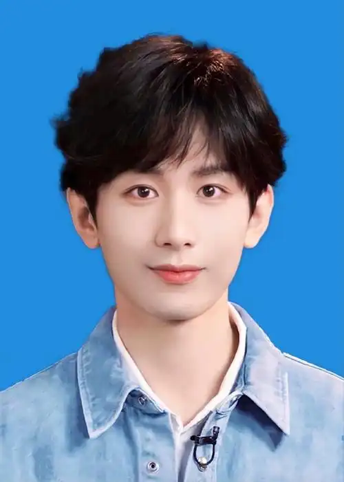 成毅与君歌#cy#成毅齐焱#成毅 | 伪证件照请别嫌弃头发从小揪揪变成