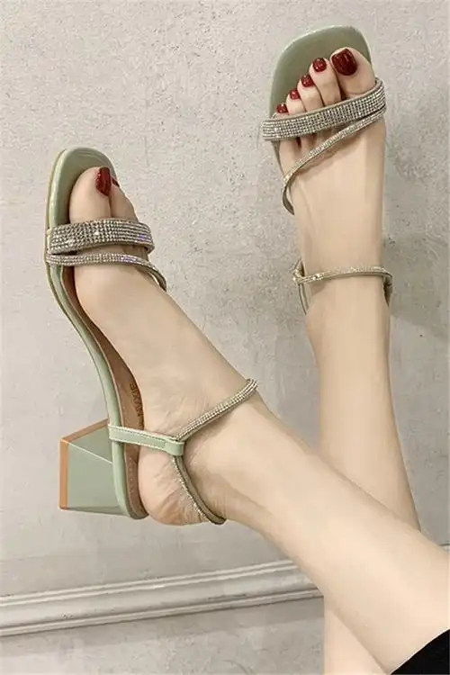 一字带时尚高跟鞋新款夏季百搭仙女风中跟粗跟露趾网红水钻凉鞋女