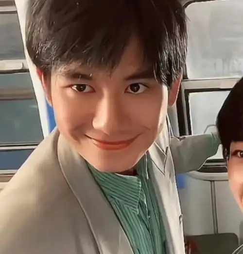 张子枫胡先煦朵宇cp售后