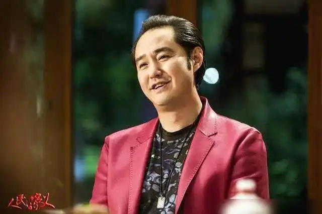 老酒馆中反派成名的演员:姚刚扮的兆辉煌,冯雷演的赵瑞龙都经典_网易