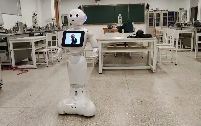 pepper机器人2023激情舞蹈