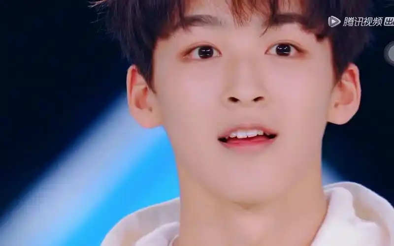 创造营颜值top,wink杀手何洛洛混剪,看完又想谈恋爱了!