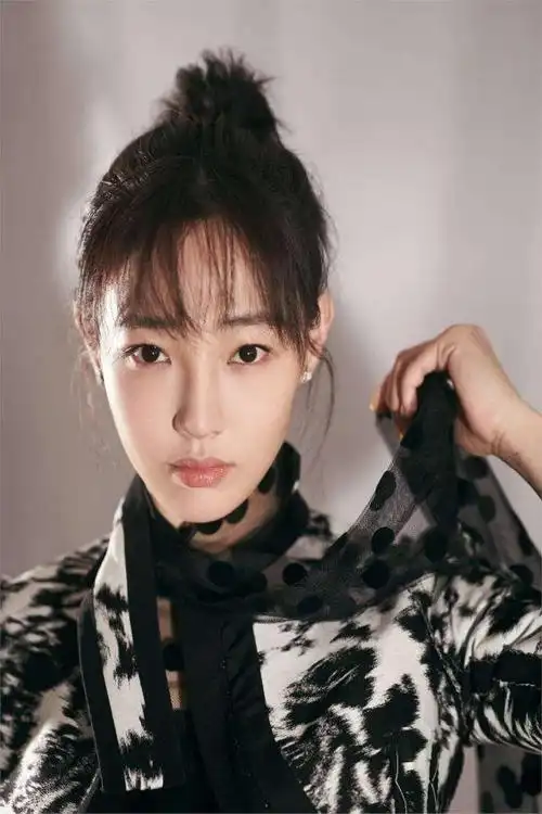 一指禅事件让其难翻身,曾获张艺谋盛赞的白百何,终究败给了欲望