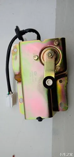 青岛一汽解放全车配件需要联系我13668856909