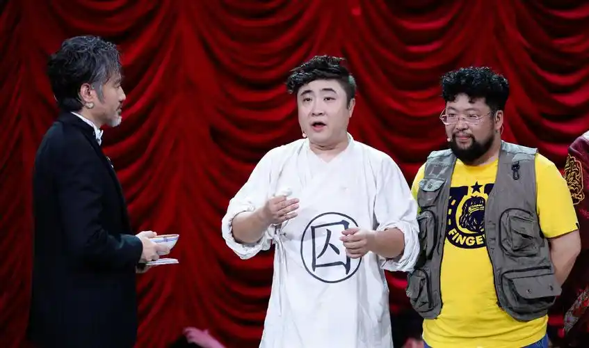 《欢乐喜剧人第一季》乔杉 修睿剧场照图片