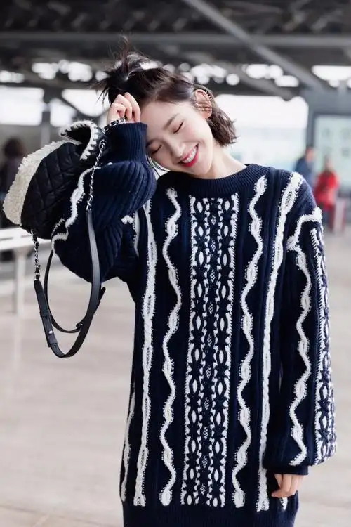 女星唐艺昕最新机场街拍_星看点_明星_模特中国