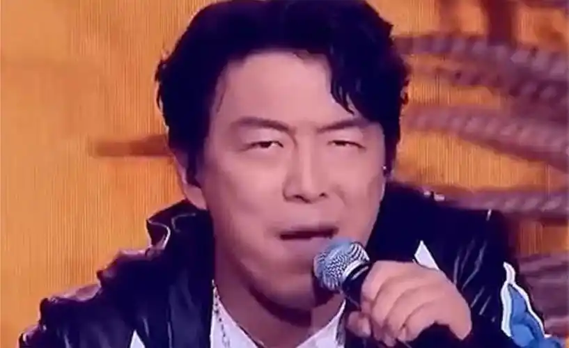 黄渤太大胆了,独自一人去踢馆好声音,一开口吓坏四位导师!