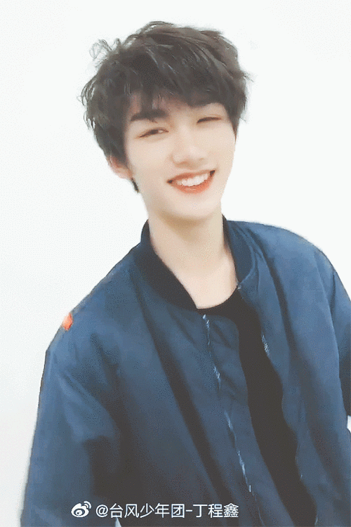 天使笑颜丁程鑫