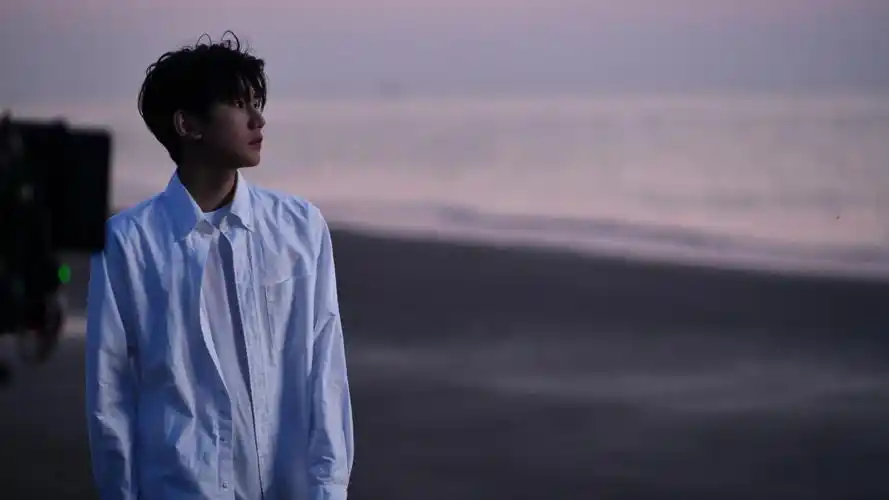 王源《四百击》mv绝美壁纸解锁