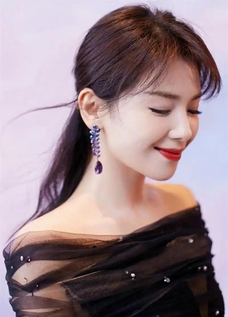 影视女演员,歌手刘涛,出生于1978年7月12日,江西省南昌市西湖区人