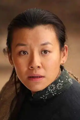 当初她意外把同学拉来救场,如今自己无戏可拍,同学却火得不像话