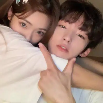 小众情侣头像高级一左一右真人高清图片