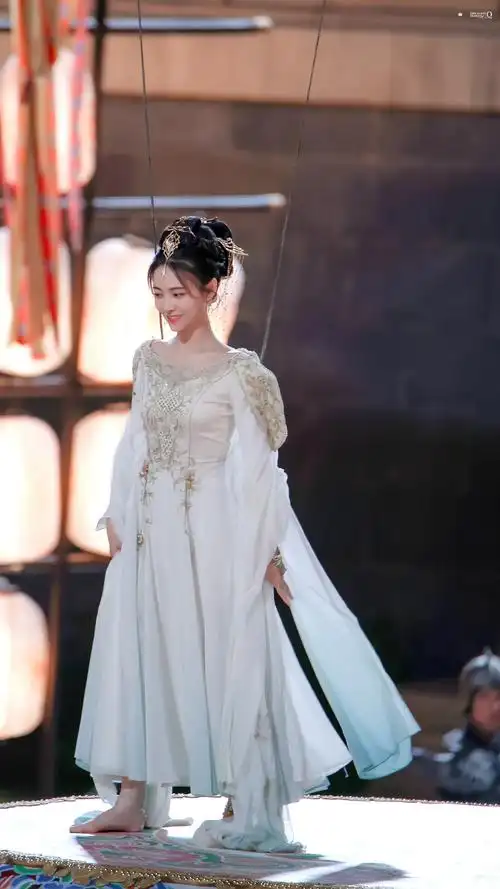 许佳琪超话xjq#幻乐森林奇迹版预告#所以什么时候可以看到宝贝跳舞