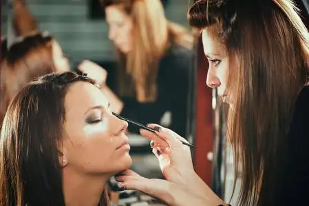 化妆师美睫图片