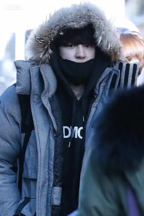 朴灿烈 exo 机场