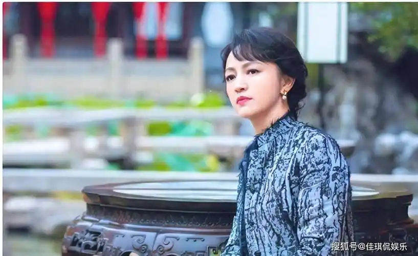 华谊老板娘罗海琼被冷落7小时,把娱乐圈人情冷暖体现得淋漓尽致_女性