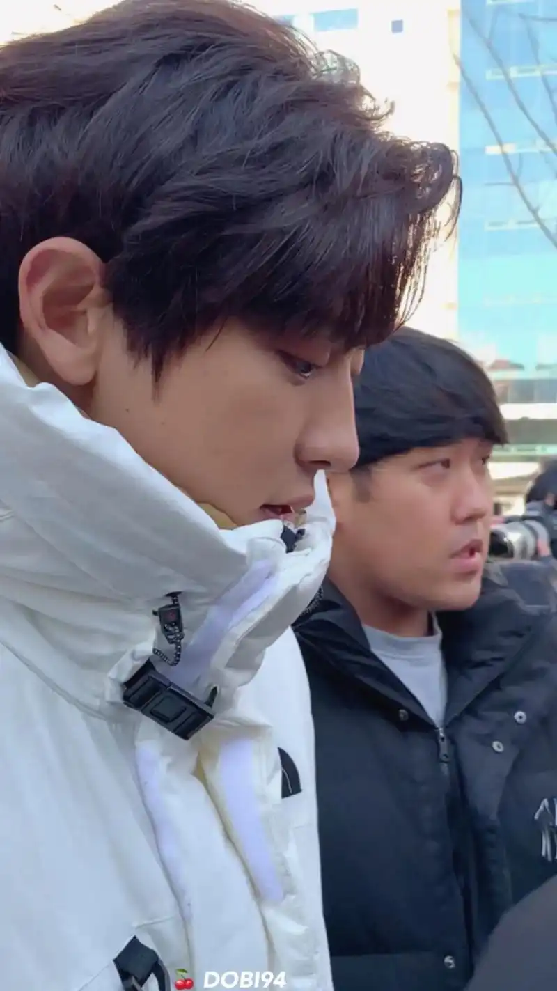 听说评论区可以发照片啦!一人发一张叭!#朴灿烈 #一生中只会 - 抖音