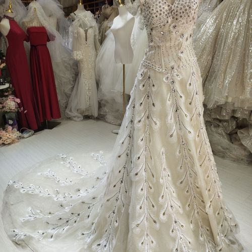 二手婚纱礼服,孔雀翎主题