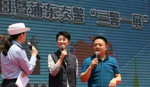 上海"行车不抛物文明伴路途"行动启动 引导群众自治