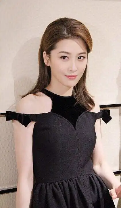 香港女星周丽淇:被曝为陈冠希堕胎2次,多次小三上位还不承认