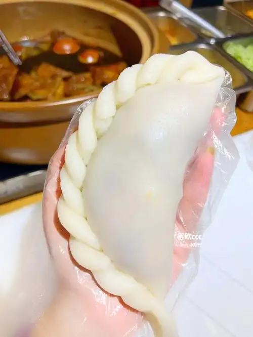 上海左滑咬开巨大卤肉年糕饺子09