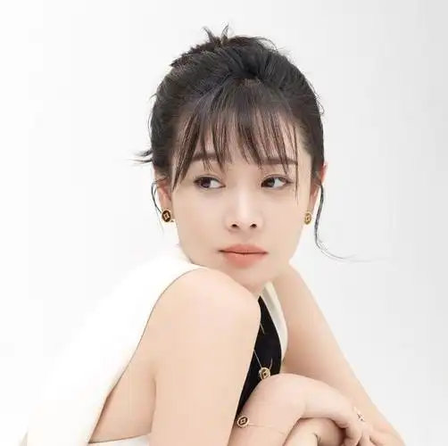 可始终红不起来,与张国立合作后却名声大振,你喜欢王维维吗?