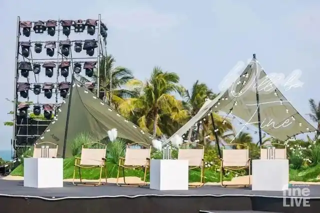 百听不如一见,春日里的这场海边音乐会来的正是时候