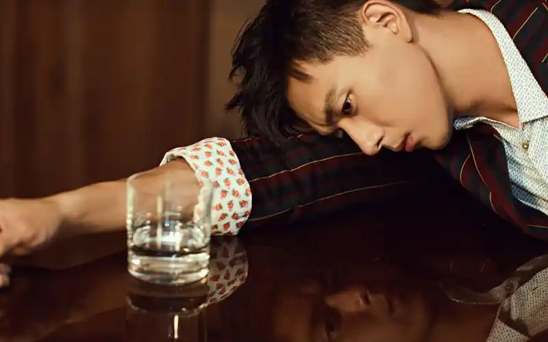 李现绅士帅气图片桌面壁纸,大陆明星,帅气,帅哥,写真,李现,演员,大陆