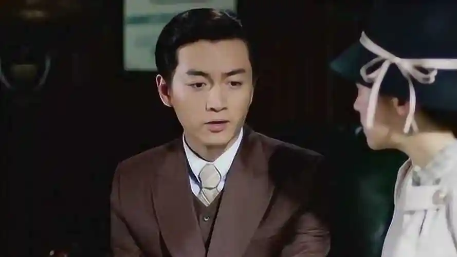 《红蔷薇》陈晓cut23-肖君浩三连吻告白