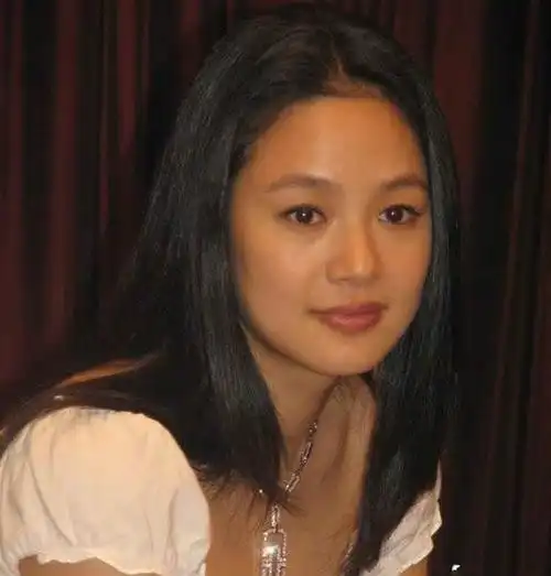 姜文老婆周韵很厉害的姜文老婆周韵的照片