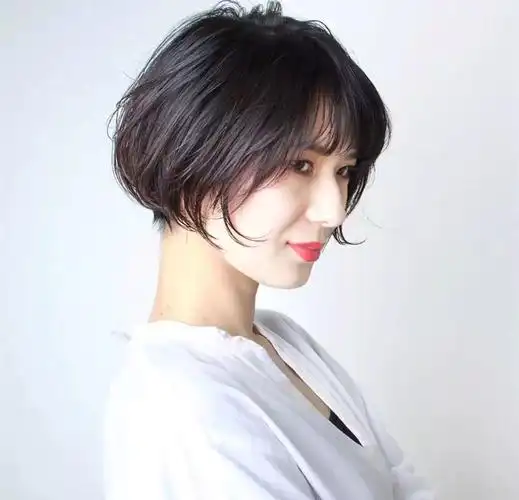 女生个性帅气短发,短发图片,发型图片