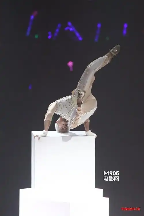 11日晚间,天王郭富城在台北小巨蛋展开演唱会,这是他久违