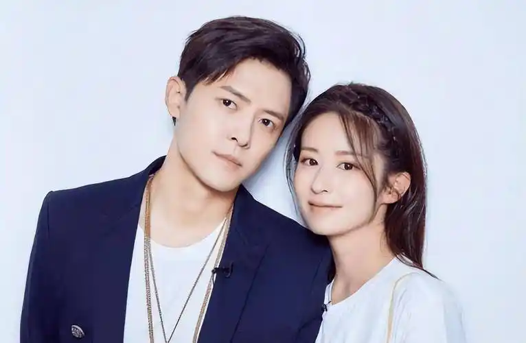 颖儿手滑点赞付辛博井柏然相关微博,《深渊》是不是要抬上来了?