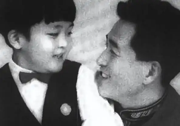 同是王志飞的骨肉,李健和张定涵的孩子,却活成了不同的样子