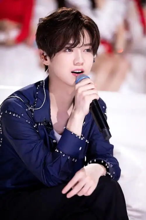 鹿晗创造营2020帅气剧照图片