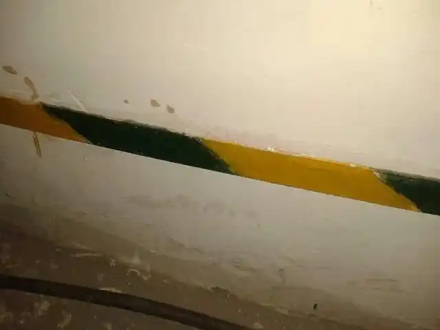 我怕上面有一层漆,接触不了地网表面,导致接地不良,请大侠们为我指点