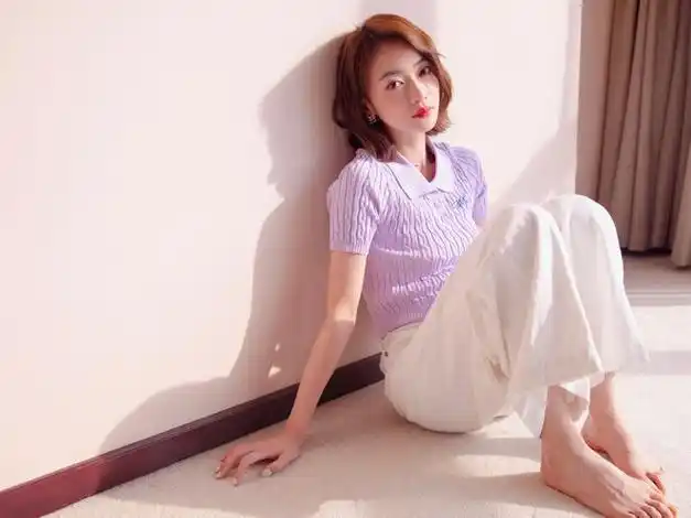 "狂人"吴谨言玉足写真大赏,倒数第二张不放大看算我输