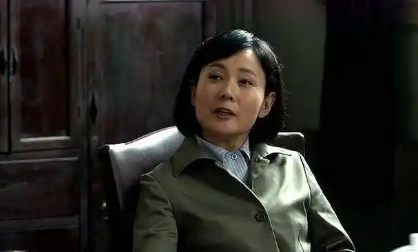 杨书记不喜欢安杰,为什么还要把她介绍给江德福?