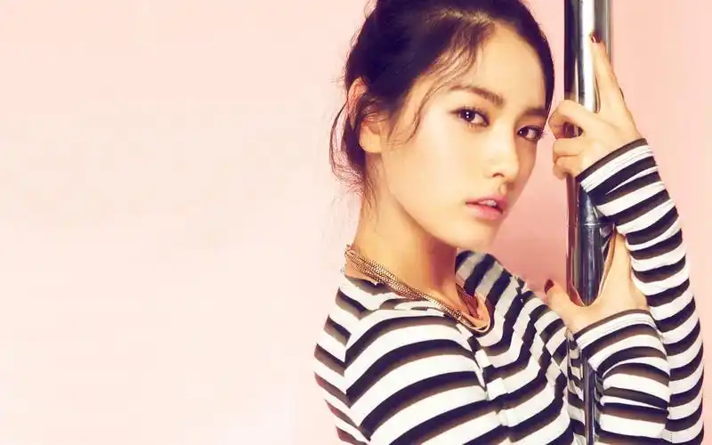 韩国美女林珍娜高清电脑桌面壁纸