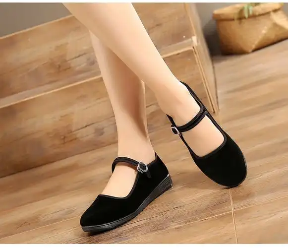 老北京布鞋女酒店工作软底防滑休闲一字带浅口绒面中老年妈妈布鞋