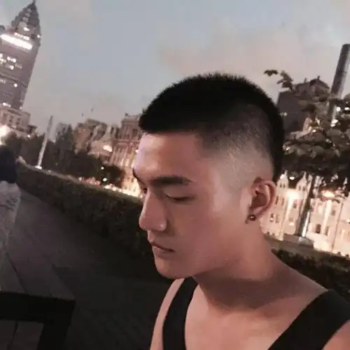 能hold住寸头才是真正的帅哥这些男生有话说