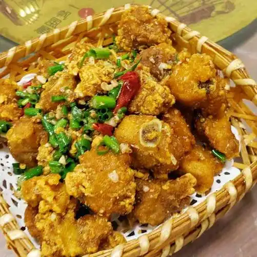 兴明土菜馆-"门面不大,就在路边…进门就是油烟味,就.