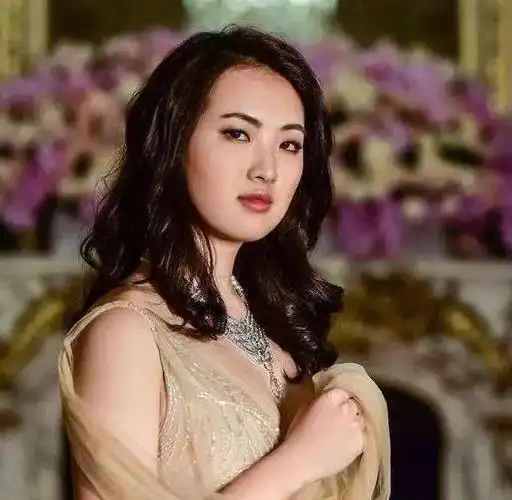 回顾华为千金姚安娜住着5亿豪宅管家年薪40万却非要当明星