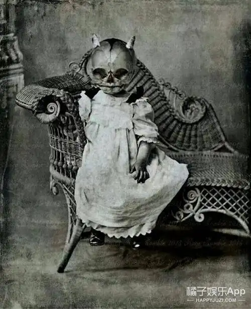 不过,现在的万圣节相比过去的万圣节,其恐怖画风根本就不是一个级别的