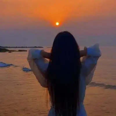 高级感背影头像女